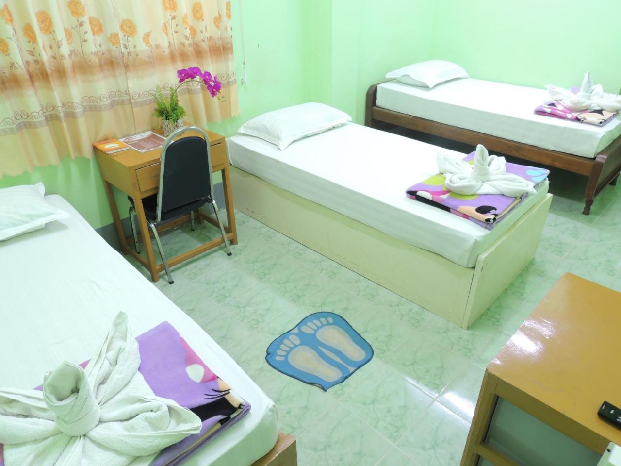 Pathein Nay Chi Lin Hotel מראה חיצוני תמונה