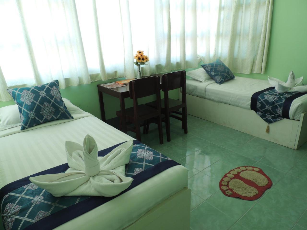 Pathein Nay Chi Lin Hotel מראה חיצוני תמונה