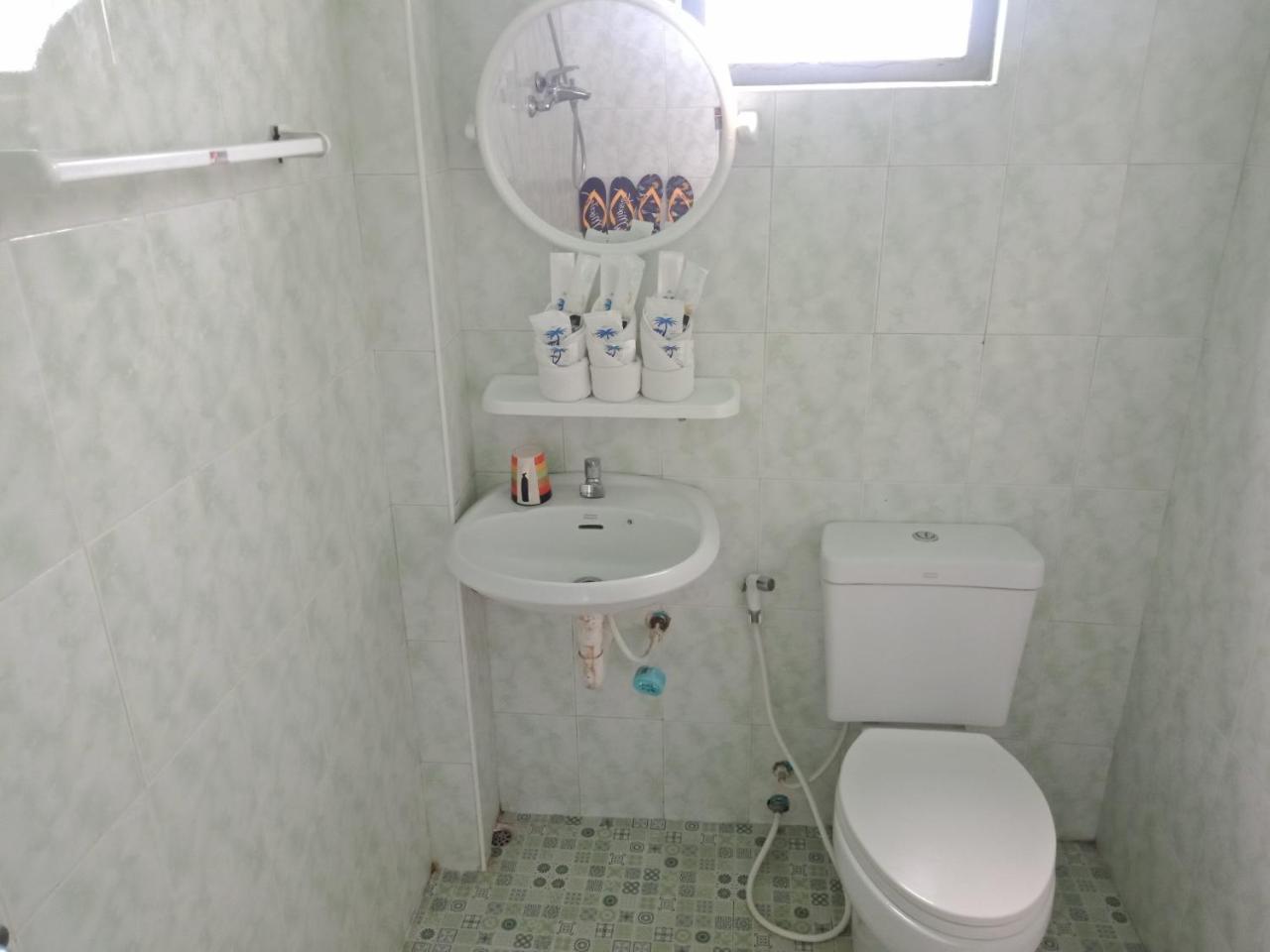 Pathein Nay Chi Lin Hotel מראה חיצוני תמונה