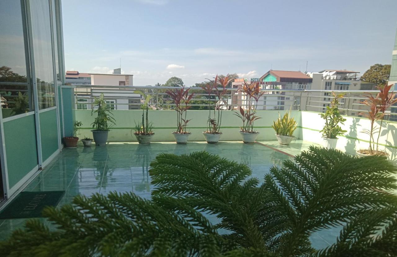 Pathein Nay Chi Lin Hotel מראה חיצוני תמונה